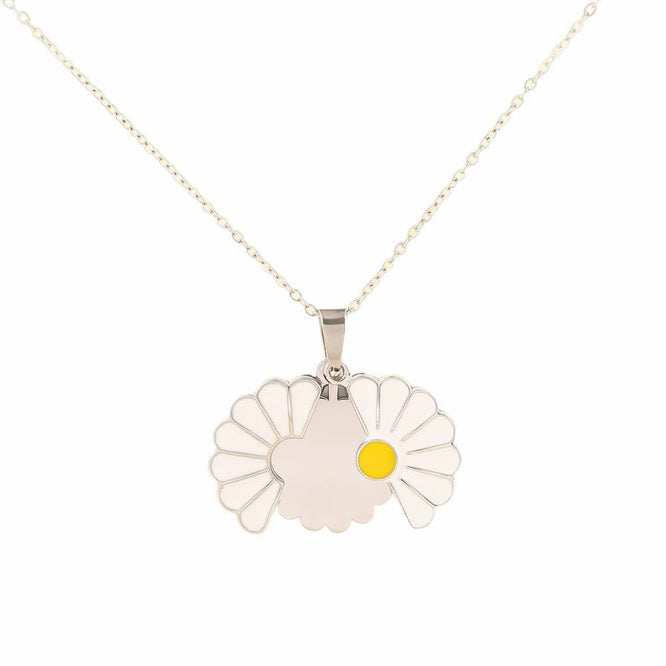 Daisy Personalised Opening Flower Necklace